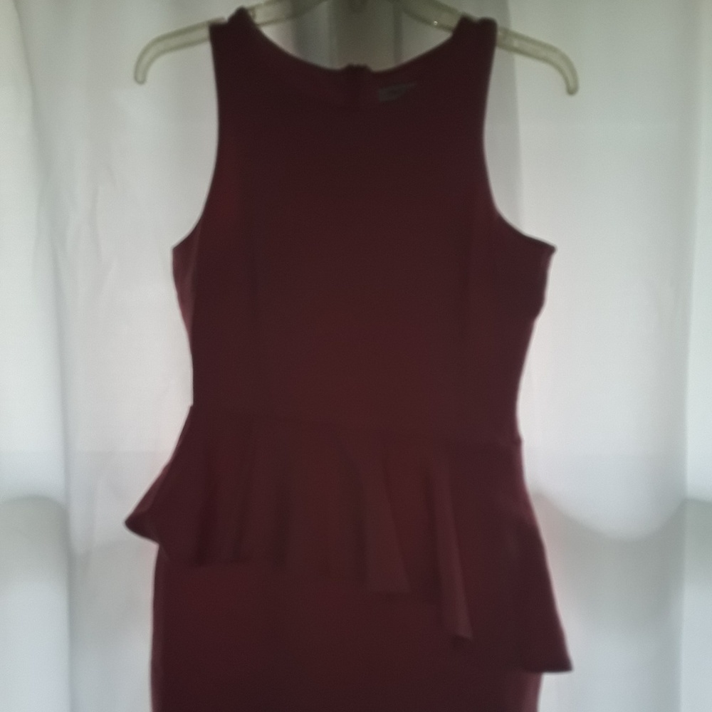 Dress - Picture 2 of 2